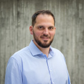 lukas-haas_intelliact-ag