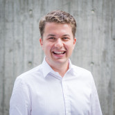 intelliact-ag-tom-holzschuh